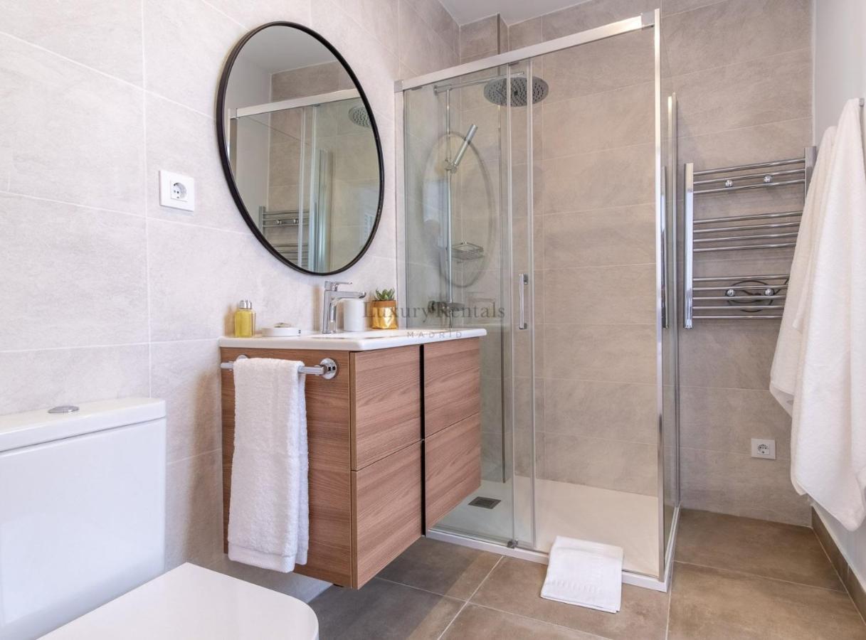 Charming Apartment For 4 Steps Away From Mercado De San Miguel , Calle Mayor IV Madrid Exterior foto